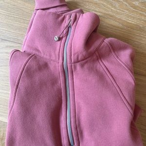Lululemon scuba funnel neck